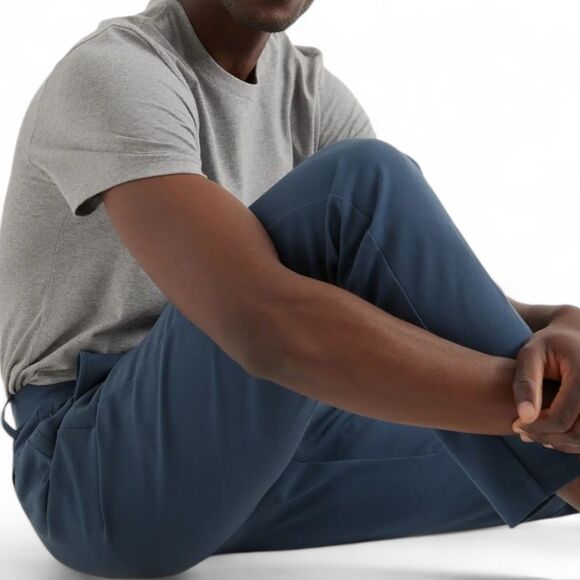 NWOT Quince Ultra Stretch 24/7 Smart Chino Ocean Blue Pants Size 30X30 Neutral - Picture 11 of 12